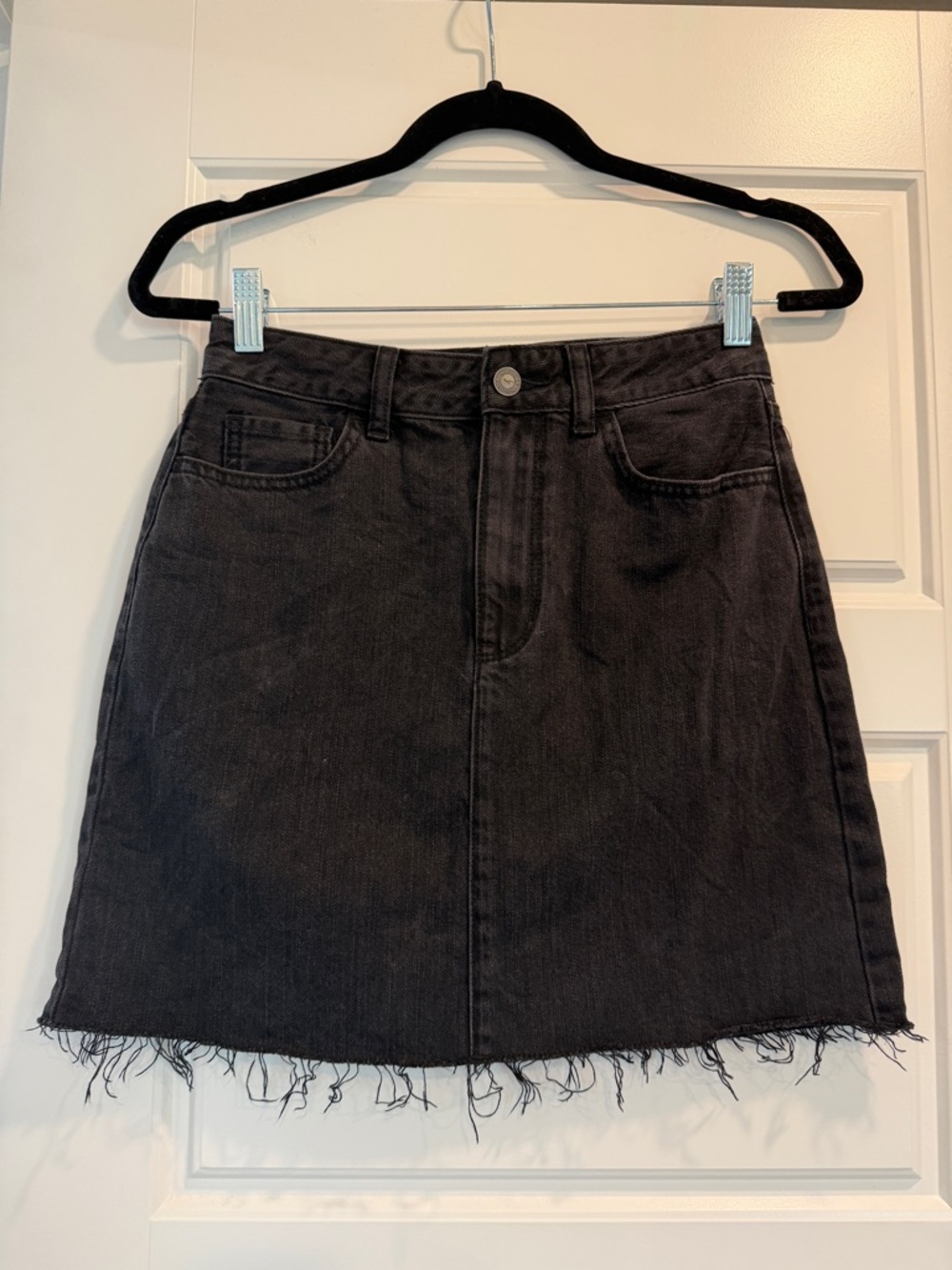 Hollister Ultra High-Rise Denim Skirt Size 3 Freyed Hem Summer Y2K Festival